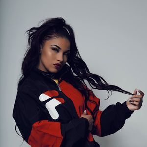 Meet your Posher, Marisa